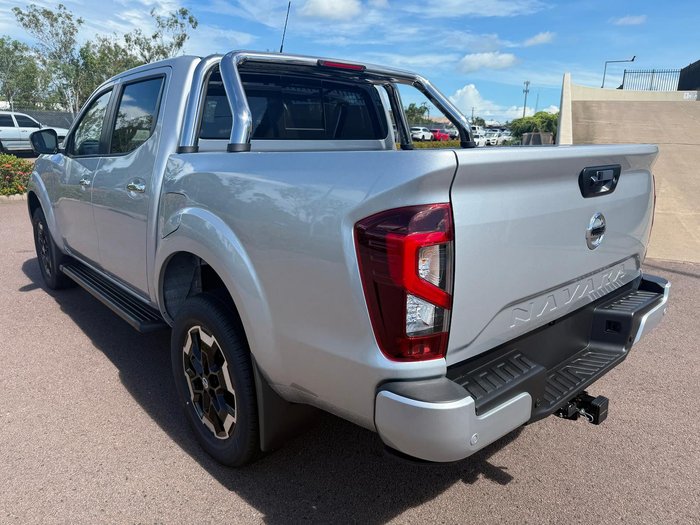 2025 Nissan Navara ST-X