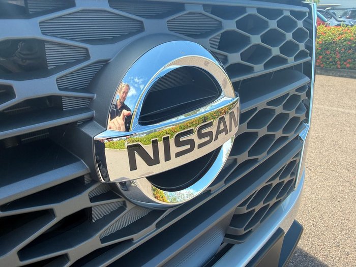 2025 Nissan Navara ST-X