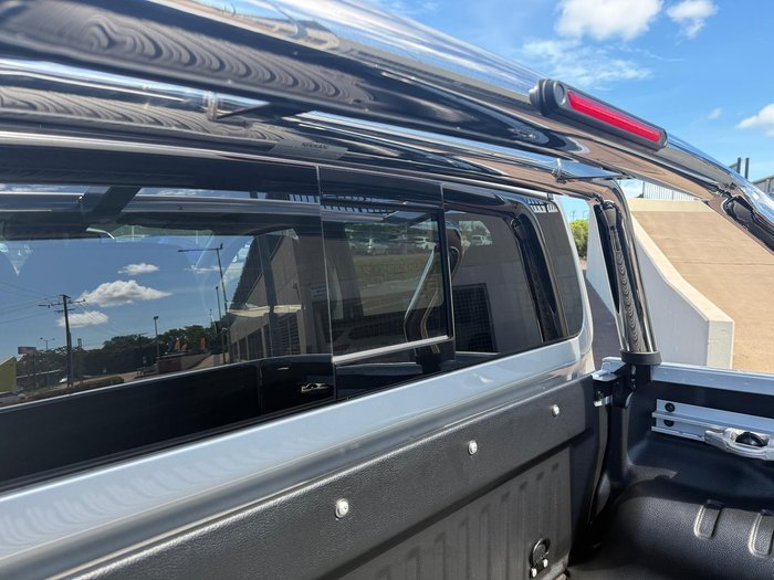 2025 Nissan Navara ST-X