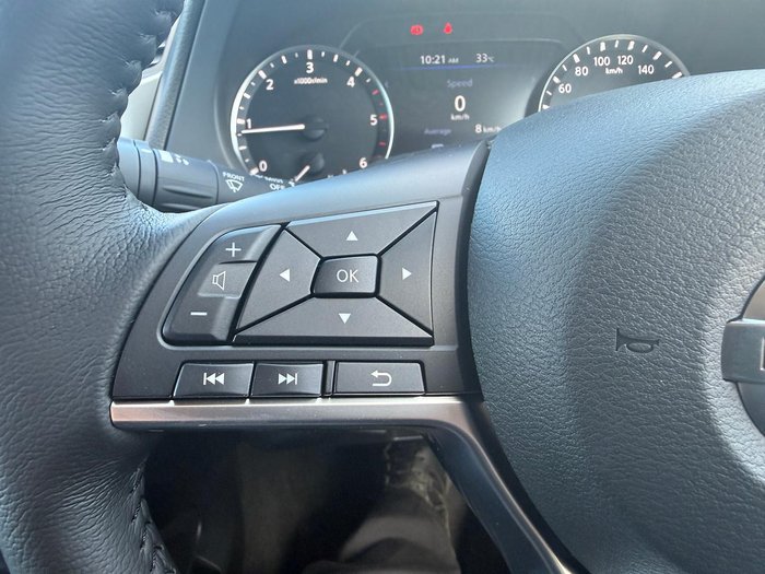 2025 Nissan Navara ST-X