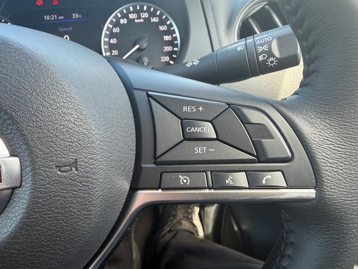 2025 Nissan Navara ST-X