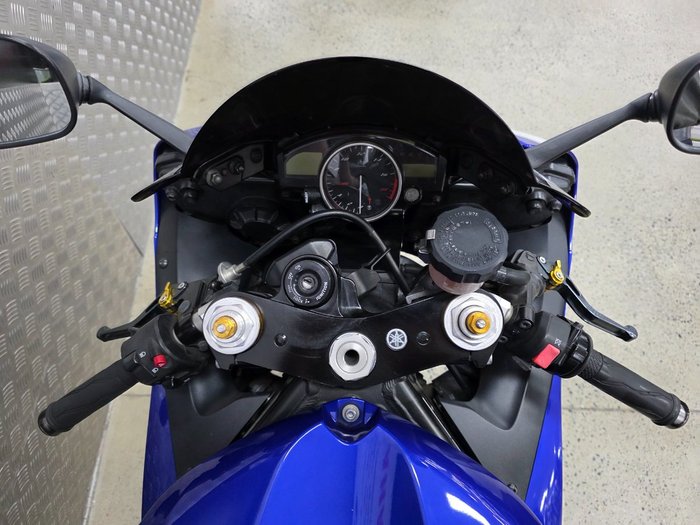 2009 Yamaha YZF-R6 BLUE