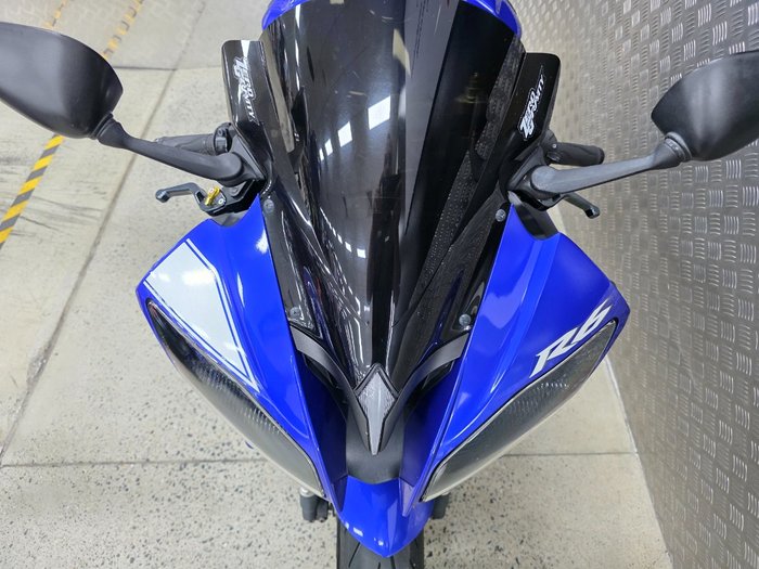 2009 Yamaha YZF-R6 BLUE