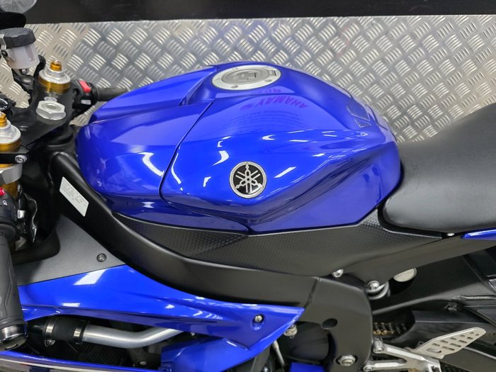 2009 Yamaha YZF-R6 BLUE
