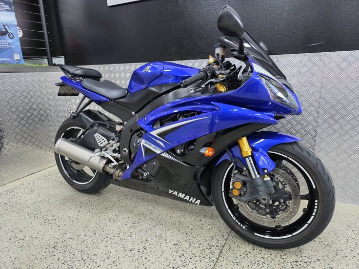 2009 Yamaha YZF-R6 BLUE