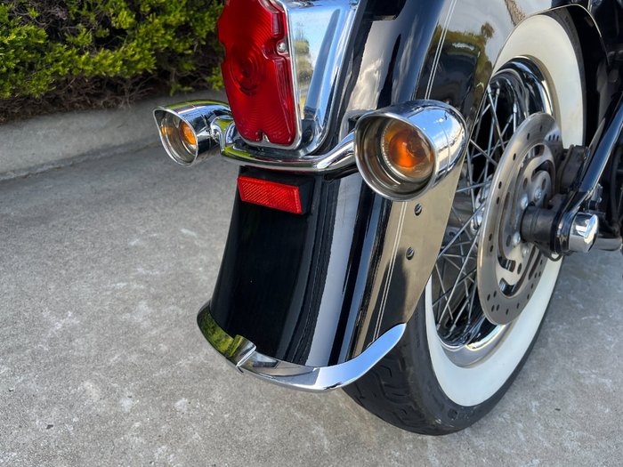 2013 HARLEY-DAVIDSON FLSTN SOFTAIL DELUXE Black
