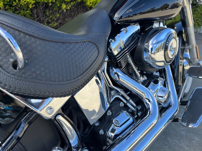 2013 HARLEY-DAVIDSON FLSTN SOFTAIL DELUXE Black