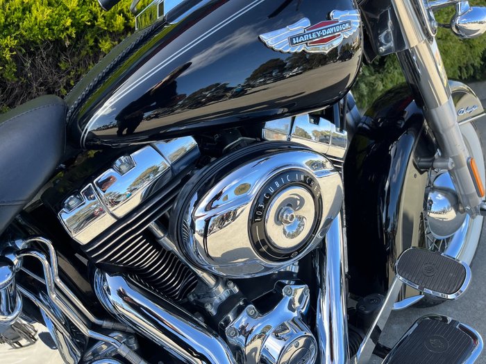 2013 HARLEY-DAVIDSON FLSTN SOFTAIL DELUXE Black