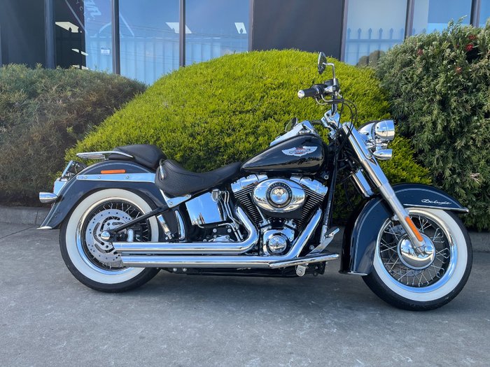 2013 HARLEY-DAVIDSON FLSTN SOFTAIL DELUXE Black