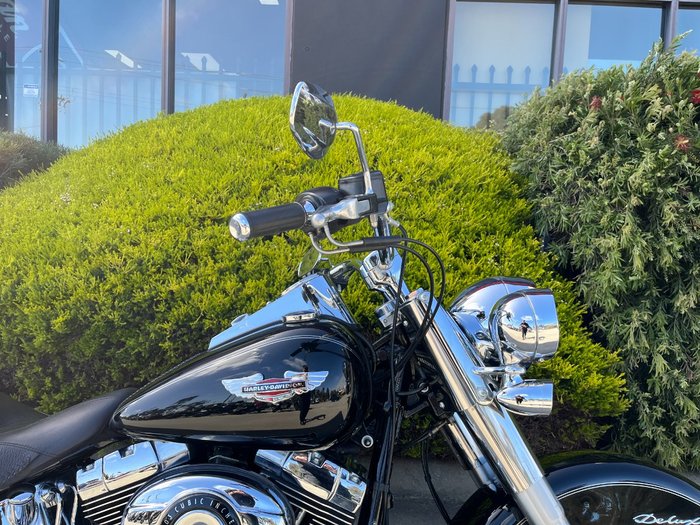 2013 HARLEY-DAVIDSON FLSTN SOFTAIL DELUXE Black