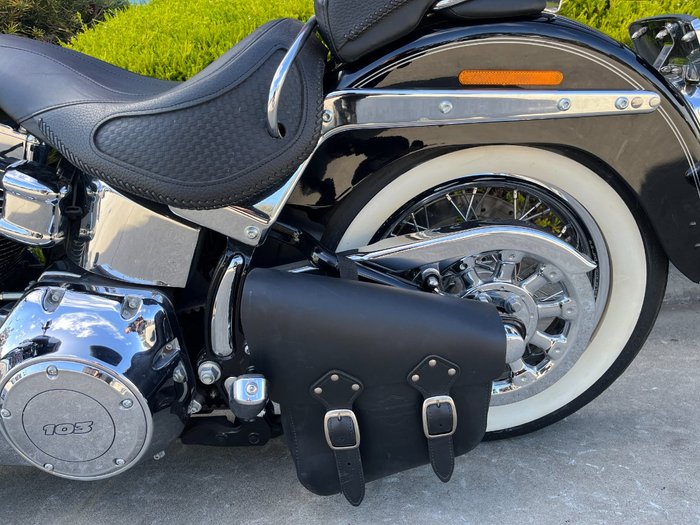 2013 HARLEY-DAVIDSON FLSTN SOFTAIL DELUXE Black