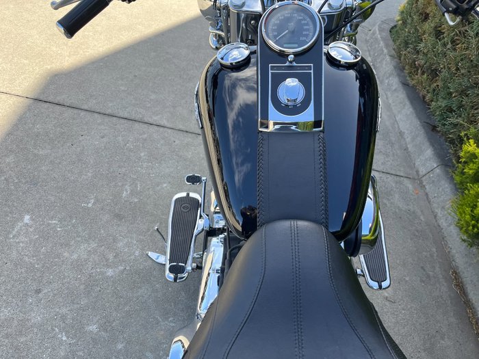 2013 HARLEY-DAVIDSON FLSTN SOFTAIL DELUXE Black