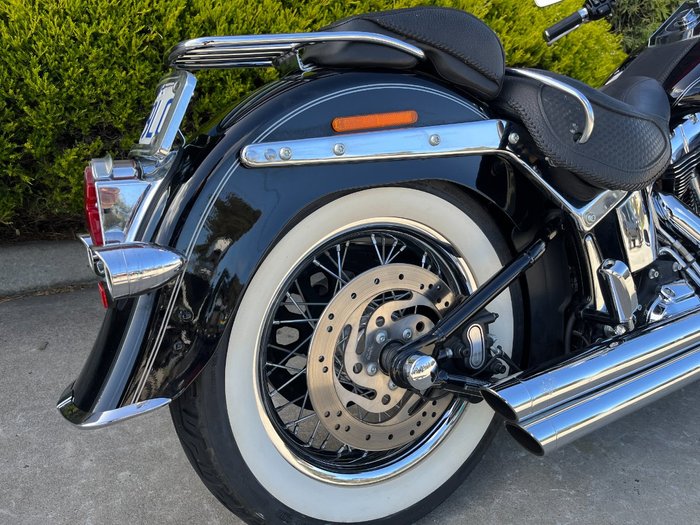2013 HARLEY-DAVIDSON FLSTN SOFTAIL DELUXE Black