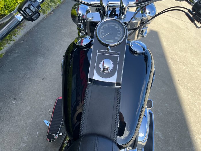 2013 HARLEY-DAVIDSON FLSTN SOFTAIL DELUXE Black