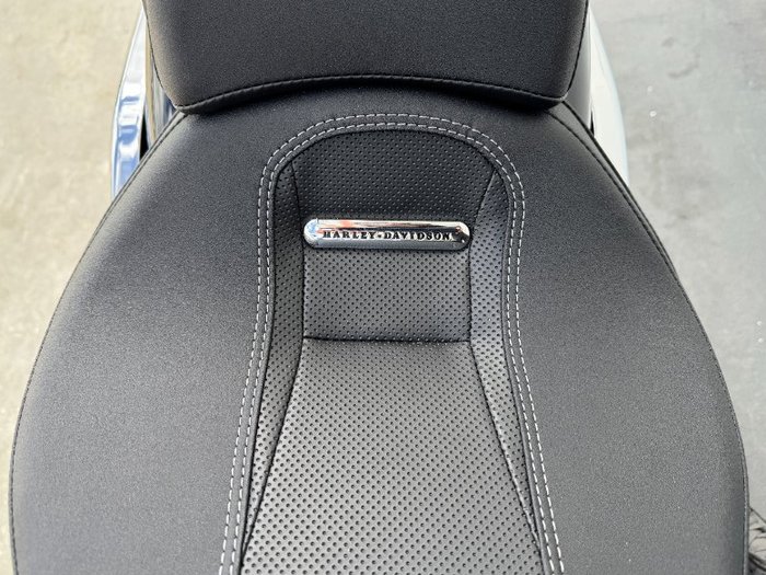 2025 Harley-davidson FXBR BREAKOUT (117) Vivid Black