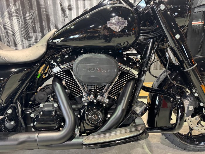 2025 Harley-davidson FLHRXS ROAD KING SPECIAL Vivid Black