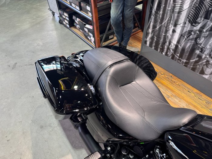 2025 Harley-davidson FLHRXS ROAD KING SPECIAL Vivid Black