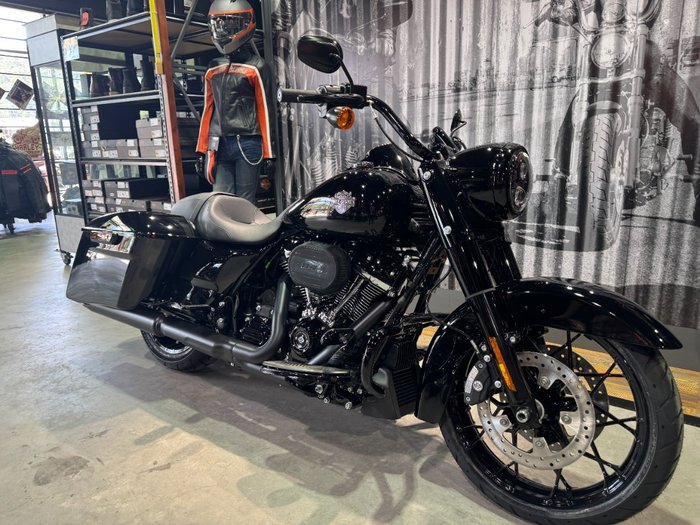 2025 Harley-davidson FLHRXS ROAD KING SPECIAL Vivid Black