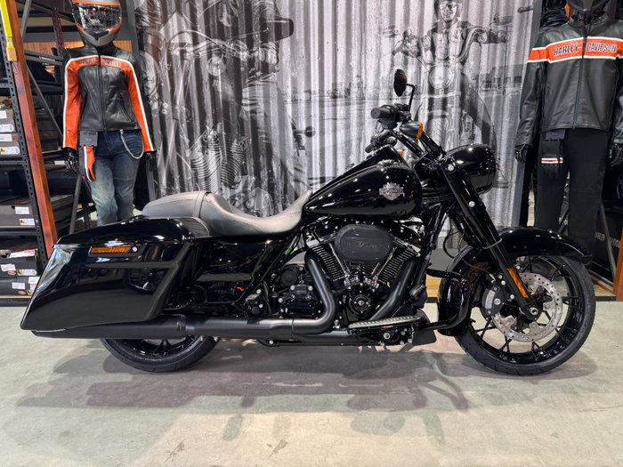 2025 Harley-davidson FLHRXS ROAD KING SPECIAL Vivid Black