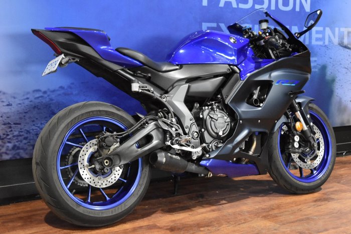 2023 Yamaha YZF-R7LA Blue