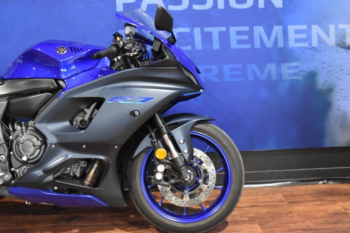 2023 Yamaha YZF-R7LA Blue