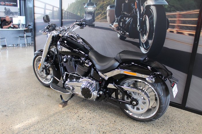 2025 Harley-davidson FLFB FAT BOY (117) VIVID BLACK
