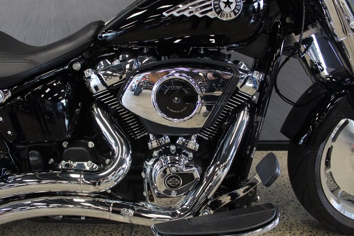 2025 Harley-davidson FLFB FAT BOY (117) VIVID BLACK