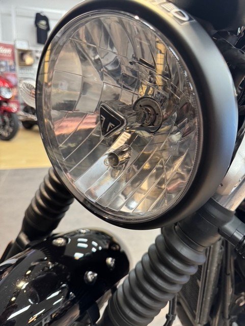 2025 Triumph 2025 Triumph 900CC SCRAMBLER 900 Kingfisher Blue