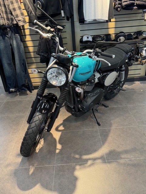 2025 Triumph 2025 Triumph 900CC SCRAMBLER 900 Kingfisher Blue