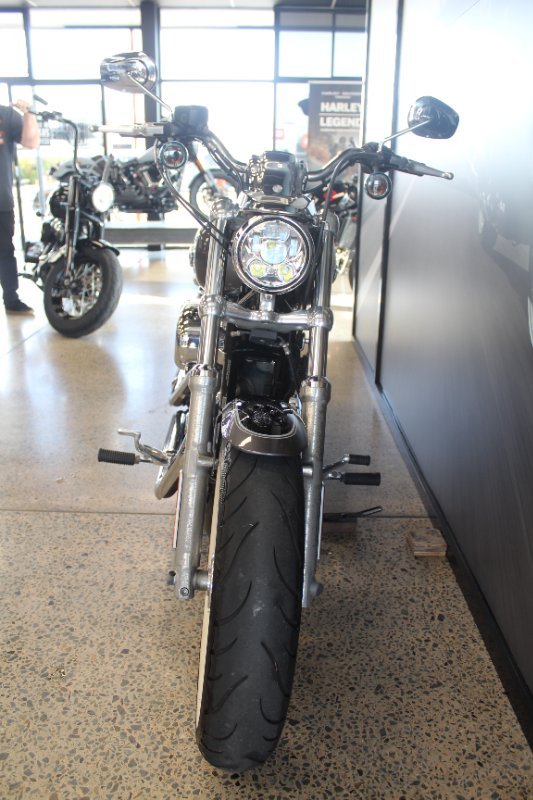 2014 Harley-davidson XL1200C 1200 CUSTOM BLACK