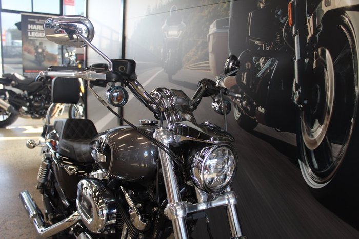 2014 Harley-davidson XL1200C 1200 CUSTOM BLACK