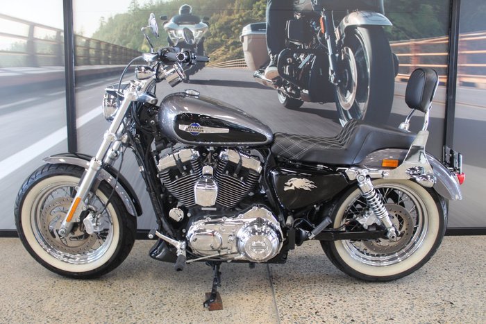 2014 Harley-davidson XL1200C 1200 CUSTOM BLACK