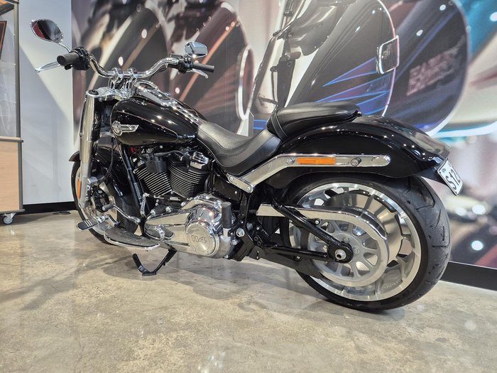 2023 Harley-Davidson Fat Boy 114 (FLFBS) Softail Black