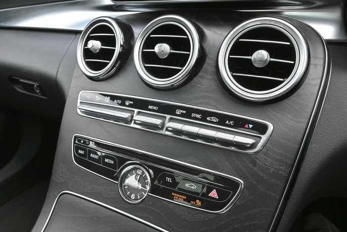 2015 Mercedes-Benz C-Class C200 d W205 Diamond White BRIGHT