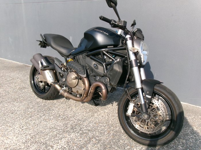 2015 DUCATI MONSTER 821 Black