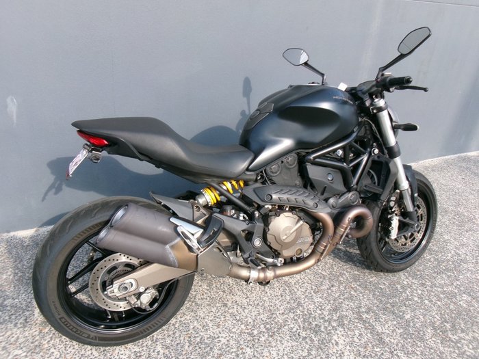 2015 DUCATI MONSTER 821 Black