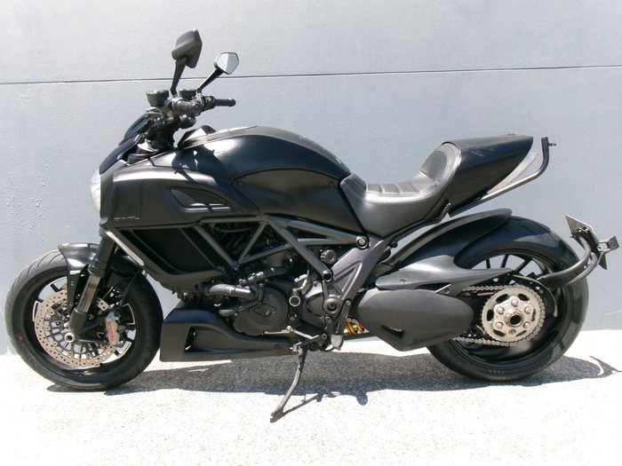 2015 DUCATI DIAVEL Black