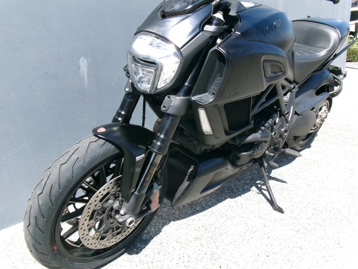 2015 DUCATI DIAVEL Black