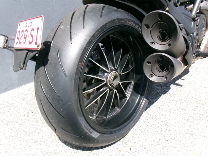 2015 DUCATI DIAVEL Black