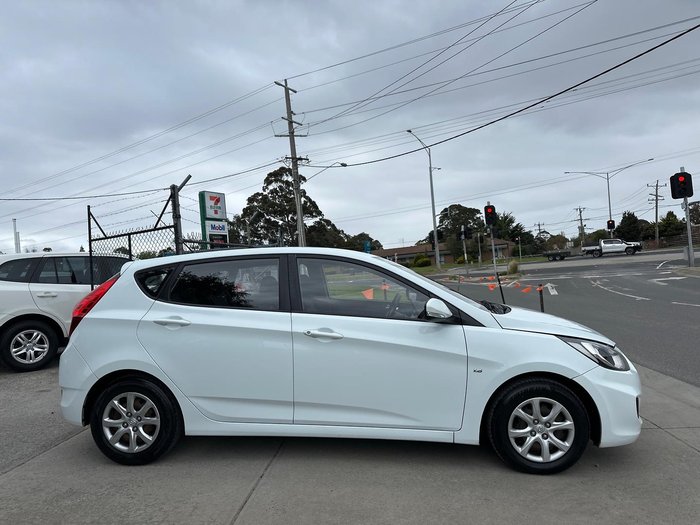 2012 Hyundai Accent Active RB Crystal White