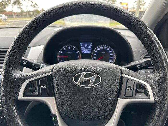 2012 Hyundai Accent Active RB Crystal White