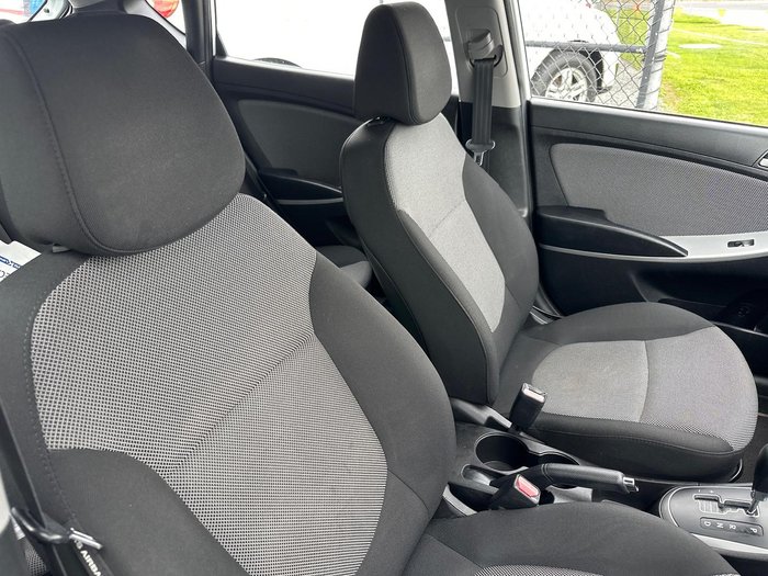 2012 Hyundai Accent Active RB Crystal White