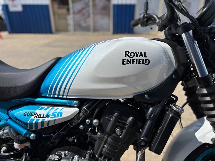 2024 Royal Enfield GUERILLA 450 Blue