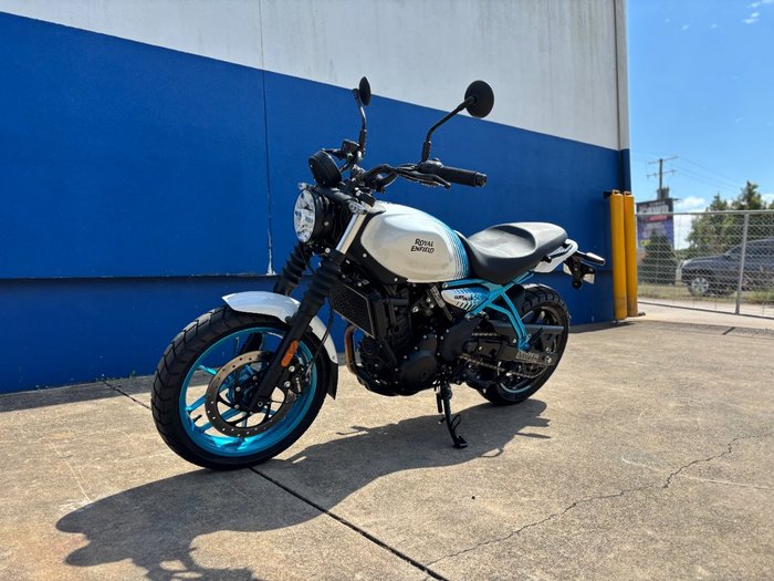 2024 Royal Enfield GUERILLA 450 Blue