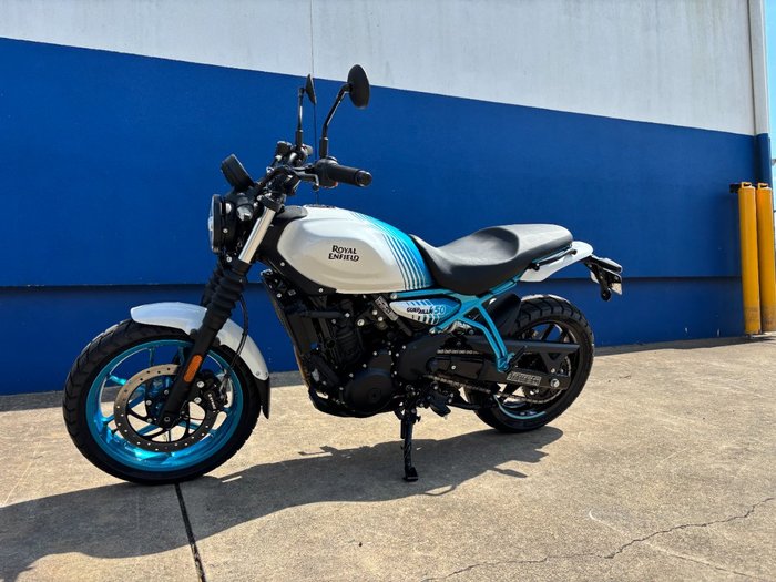 2024 Royal Enfield GUERILLA 450 Blue