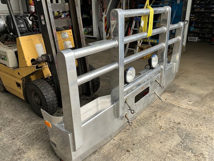 0 Kenworth T409sar 4 Post Whitlock $5500