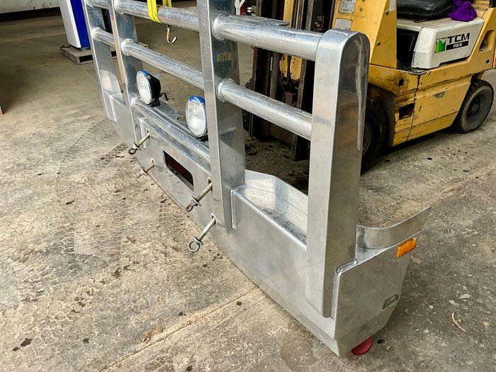 0 Kenworth T409sar 4 Post Whitlock $5500