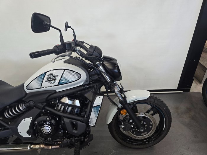 2022 Kawasaki VULCAN S SE White