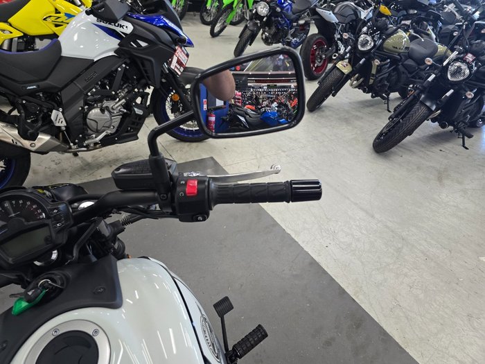 2022 Kawasaki VULCAN S SE White