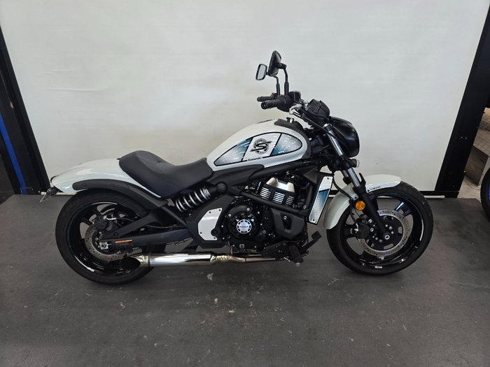 2022 Kawasaki VULCAN S SE White